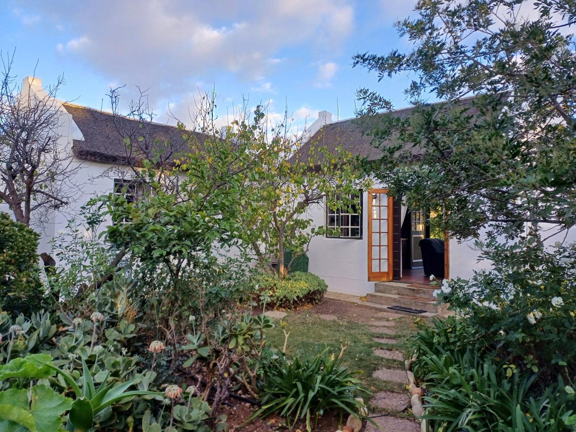 Orchard Cottage McGregor Exterior photo